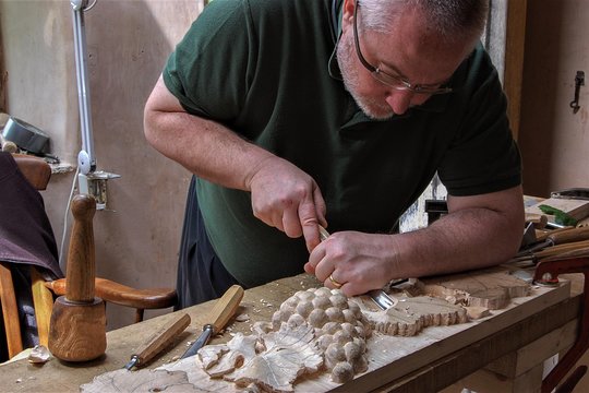 Wood Carving and Sculpture Workshops in The Peak District National Park. Private Tours and Travel Guide Europe London COUNTRY England Destination Tour