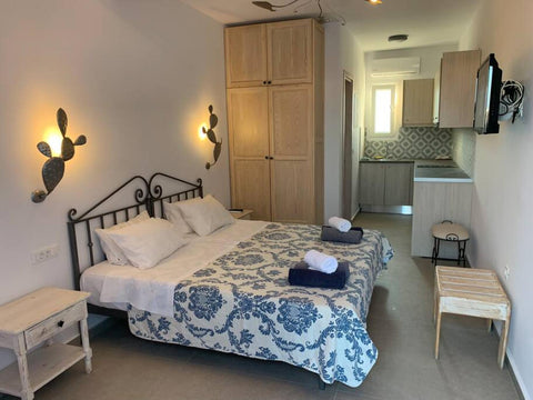 Cozy apartment with a double size bed, one single bed, a fully equipped kitchen, Civitavecchia, Italy SUN STUDIO 6 - CLOSE TO 180 SUNSET BAR Entire rental unit vacation rental 51032035