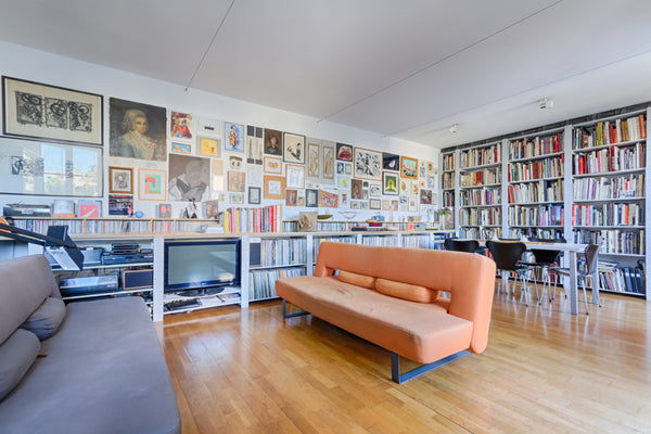 Ideally located (center of Paris), my apartment offers an exceptional view on pr  Bright apartment in the Heart of Paris Entire rental unit vacation rental 9691397