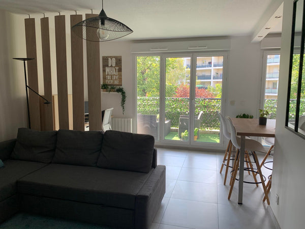 Profitez d'un joli T2 moderne et cosy à Lyon 9ème, très bien desservi, idéal pou Montpellier, France Lyon 9, T2 avec balcon à 2 min à pied du métro D Entire rental unit vacation rental 718853579577667095