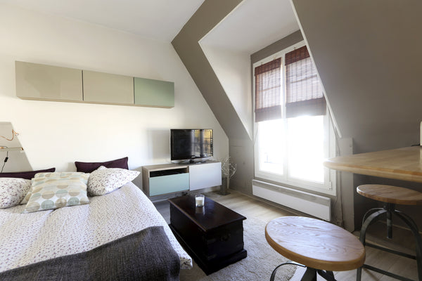 Ideally located in the heart of the 11th arrondissement between Bastille and Obe Paris, France Charming 215 sq ft studio, under the roofs Entire rental unit vacation rental 5936594