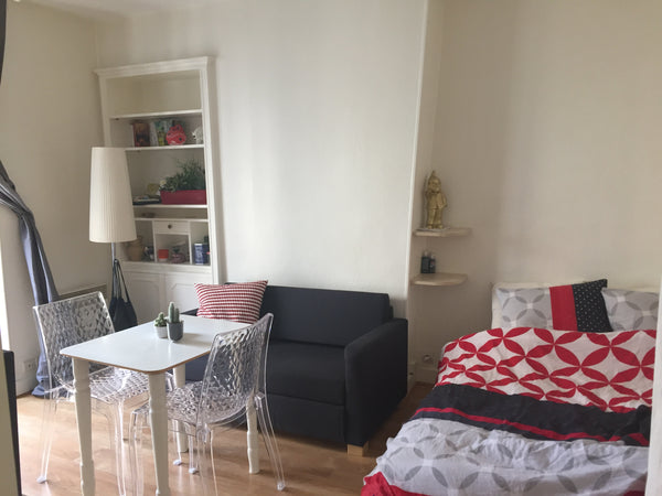 Nice studio located in the city center of Paris at 3min walking from Le Champ de Paris, France Cosy studio nearby Eiffel Tower Entire rental unit vacation rental 20011041
