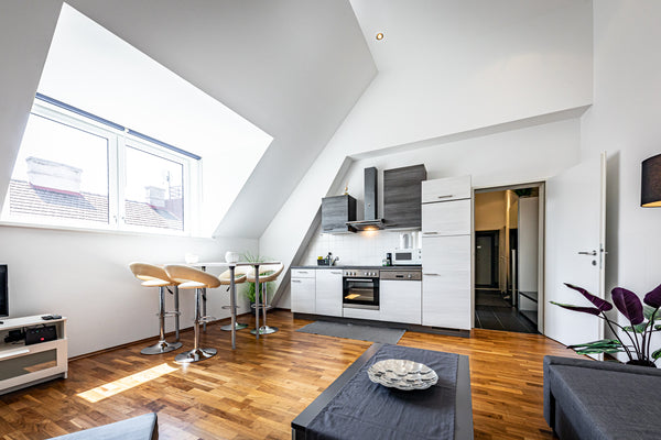 With it's excellent location between Belvedere palace and the main train station Vienna, Austria The Hub Vienna - Rooftop apartment with great view Entire condo vacation rental 51315831
