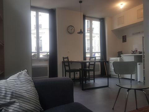 Appartement tout équipé propre et chaleureux.<br /><br />Entre le Marais et Beau Paris, France Clean and charming Flat close Marais & Beaubourg A Entire rental unit vacation rental 22090546