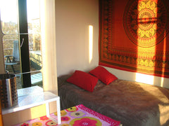 Room on the 1st floor of our house, with double bed. The bathroom is to share wi Brussels, Belgium Nice room, double bed (1.40m) and living space Private room in townhouse vacation rental 1109501