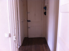 petit appartement de 40 mètres carré comprenant une chambre avec un lit double,  Paris, France 2 pièces à Paris Entire rental unit vacation rental 4830108