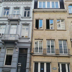 Une chambre meublée se libère dans notre collocation.<br /><br />La maison est s Paris, France Chambre à louer dans collocation à Schuman. Private room in townhouse vacation rental 50302222