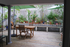 Mon logement est proche de Canal St Martin,Beaubourg,Place de l'Hôtel de Ville,  Paris, France Chambre d 'hôte +gd terrasse calme Private room in bed and breakfast vacation rental 13872451