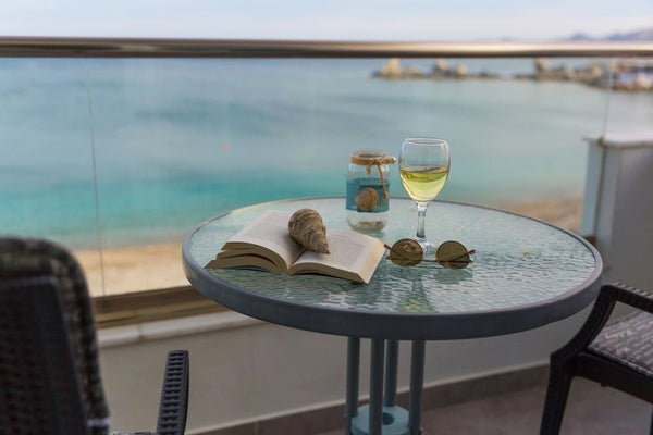Fully renovated in 2015, seafront apartments has been refurbished to a high mode  Haraki Blue Pearl sea view apartment 1 Entire rental unit vacation rental 5751903