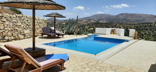 Die Villa ist nur wenige Minuten vom Dorf Pitsidia entfernt und trotzdem für sic  Premium Villa Charakas Entire villa vacation rental 42164642