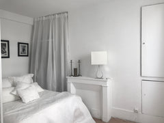 C'est ma bulle mon univers, c'est blanc, avec une ambiance cinématographique en  Paris, France PARIS 13 - ALL private Entire rental unit vacation rental 21448549