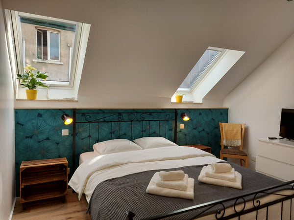 Room (private bathroom, mezzanine with office and relaxation corner), at the 2nd  *Peaceful  