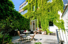 la Suite Keith est située dans une magnifique maison de maître qui date de 1857  Saint-Gilles, Belgium La Calamande En Ville Suite Keith 55m2 et Jacuzzi Private room in bed and breakfast vacation rental 625613853946928650