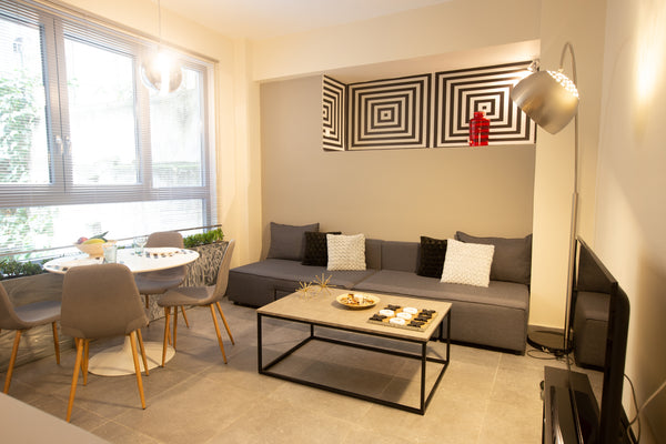 Fully renovated urban apartment in the center of Athens. Colors, paintings, and  GR DARSISS N4 - Museum apartment Entire rental unit vacation rental 44193641