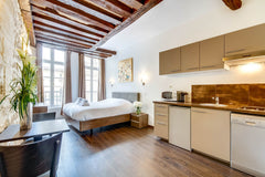 Located in the prestigious rue Saint-Honoré, this bright 2 people studio, recent  LOUVRE 2: UPPER CLASS SUITE - RUE SAINT HONORE Entire rental unit vacation rental 13723889