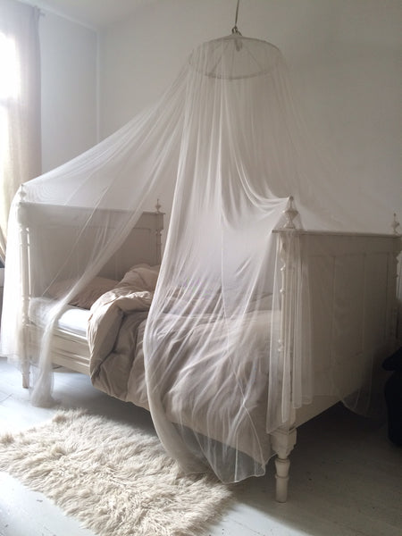 Romantic room for two in a cosy Antwerp mansion with wooden floors and high ceil Antwerp, Belgium Cozy place for a quiet night Private room in townhouse vacation rental 15853340