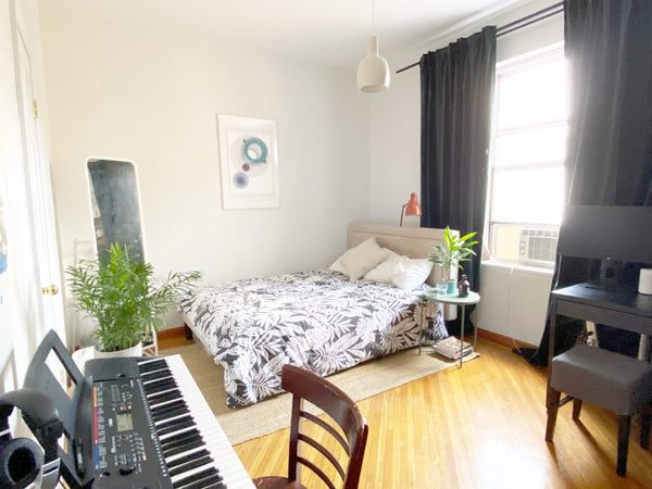Furnished room in Prospect Heights, half block from prospect park, half block fr New York, NY Serviced apartment in Brooklyn · 1 bedroom · 1 bed · 2 shared baths Private room in serviced apartment vacation rental 50105297