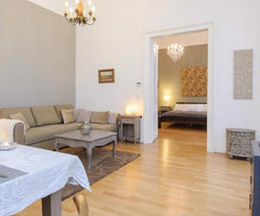 Top 62sqm location to enjoy Vienna on foot, yet perfectly quiet, nicest zone of  Vienna, Austria Perfectly quiet/top location by Museums Quarter Entire rental unit vacation rental 8007025