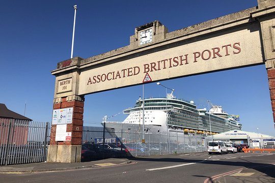 Southampton Cruise Port Transfer to/from London City & All London Airports  Private Tours and Travel Guide Europe London CITY Southampton Destination Tour