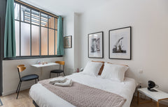 In the heart of the historical center of Bordeaux, in front of the Grosse Cloche Paris, France GuestReady - Studio in the heart of the historic Entire rental unit vacation rental 48477318