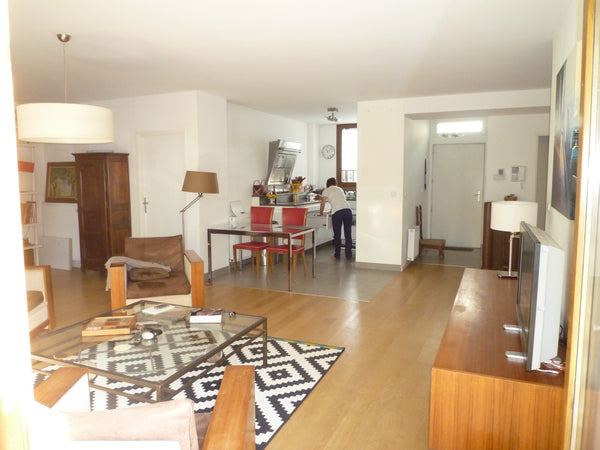 Joli duplex rez de jardin très lumineux et calme dans un quartier rénové, beauco Lyon, France DUPLEX Entire rental unit vacation rental 6136607