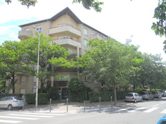Studio de 20m² lumineux dans résidence sécurisée. Quartier calme.<br />A pied :  Meyzieu, France Studio idéalement situé Entire rental unit vacation rental 12240716