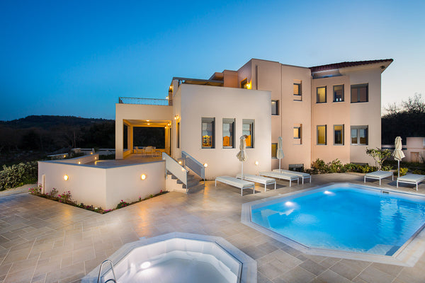 Great villa with full pricavy, next to beaches and Rethymno<br /><br /><b>Licens Rethimnon, Greece Villa Ianthos Entire villa vacation rental 590970083299657302