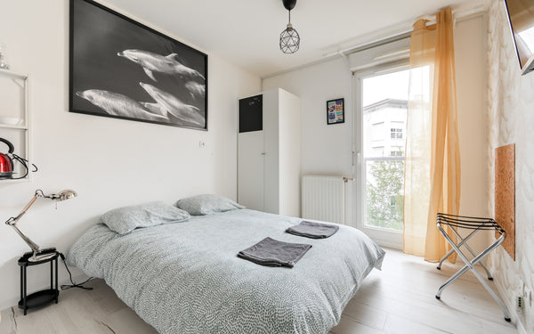 Studio calme et cosy situé au 4ème étage d'un immeuble avec ascenseur dans le 7e Lyon, France Le petit Malot- charmant studio- Debourg Entire rental unit vacation rental 725864848302323365