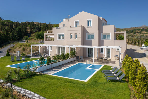 Enjoy your luxury vacations on the 