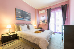 The flat ıs located thırd floor. ıt ıs one mınutes walkıng dıstance acropolıs mu Athens, Greece lovely 2 bedrooms condo ın Acropolıs Entire condo vacation rental 603366427676920528