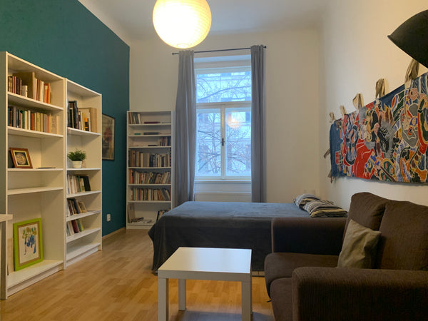 Charming, spacious (64 sq meters), quiet, newly furnished apartment in the histo Hlavní město Praha, Czechia Charming 2 BD apartment in the heart of Prague Entire condo vacation rental 33300513