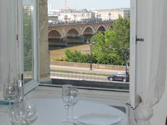 Very nice apartment on the third floor of an XVIIIth century building located in Castillon-la-Bataille, France Charming apartment dock Salinières Entire rental unit vacation rental 4307039