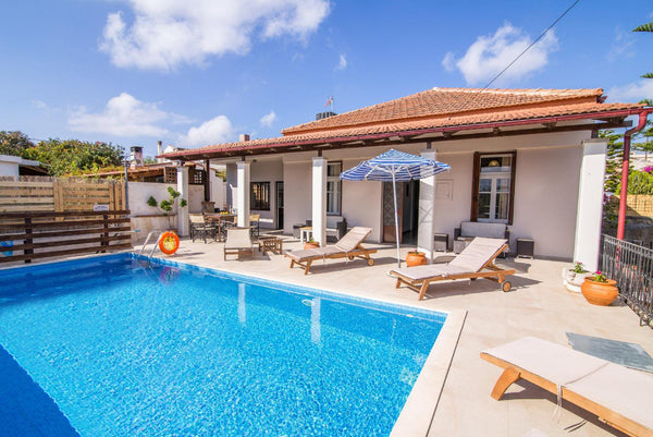 <p><b>Overview</b> <br>Villa Maro is located in Kefalas, Crete. This detached va England, United Kingdom Villa Maro: Large Private Pool, A/C, WiFi Entire villa vacation rental 11272109