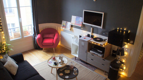 Appartement de 50m2 situé au 5e étage (avec ascenseur) donnant sur cour semi-ouv Paris, France Appartement Cosy, Calme et Lumineux Entire rental unit vacation rental 21961806