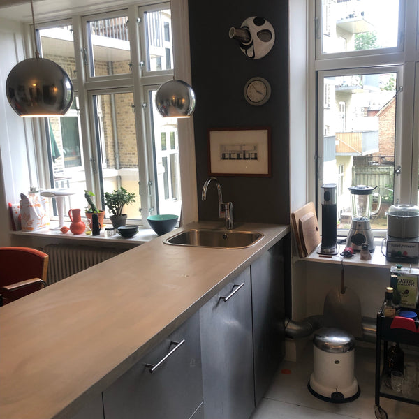 Læn dig tilbage, og slap af i denne nyrenoverede lejlighed med gårdhave, seperat Copenhagen, Denmark Lille bedårende lejlighed i hipt kvarter Entire condo vacation rental 652738042424396076