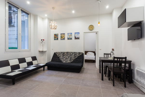 Situé dans le centre du quartier historique, animé et artistique de Montmartre ( Paris, France Le logis de Montmartre 2 Entire rental unit vacation rental 16528077