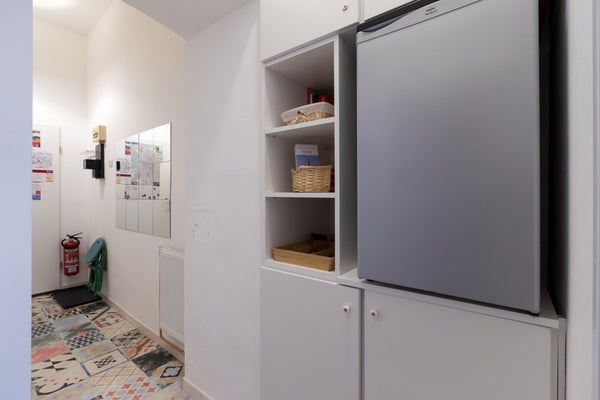 The room is situated in an apartment with two rooms for renting.<br />It has a s Vienna, Austria Cozy room, 15 minutes to center (2) Private room in rental unit vacation rental 29853711