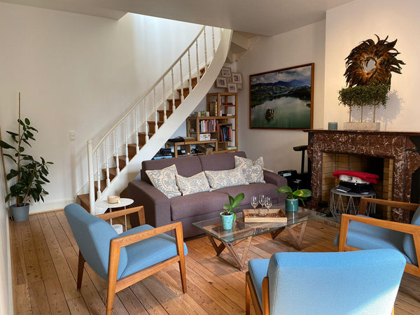 Situé à 3 minutes à pied de la place Stéphanie, à 5 minutes à pied du métro Loui  Duplex chaleureux à Ixelles proche place Stéphanie Entire rental unit vacation rental 703658378283014392