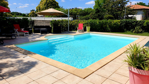 Agréable maison où vous pourrez séjourner à la fois au calme et proche de toutes Artigues-près-Bordeaux, France Jolie maison avec piscine aux portes de Bordeaux Entire home vacation rental 27847571