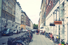 Min skønne og komfortable lejlighed med et soveværelse og fine stue som emmer af Copenhagen, Denmark Lejlighed i hjertet af Nørrebro Entire condo vacation rental 2187272