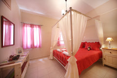 Thea Apartments-Red Apartment is a large fully equipped apartment with great sea Hora Sfakion, Greece Sfakia View Apartments - Red Apartment Entire condo vacation rental 12122316