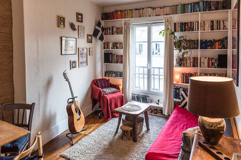 10 minutes walk from Sacré Coeur with many bars and restaurants close by, this f Paris, France Lovely flat in Montmartre 7511801435387 Entire condo vacation rental 12719437