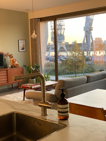 Appartement met scheldezicht op het Eilandje. <br /><br />Appartement gelegen op Ghent, Belgium Appartement op Eilandje met scheldezicht + parking Entire rental unit vacation rental 48183299