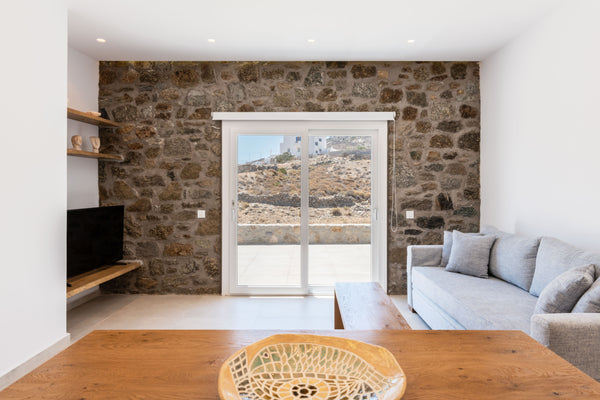 Built in 2019, this 60m² house is located between the beautiful organized beach   Sea n' Stone Mykonian Vacation Homes (Petrino II) Cycladic home vacation rental 48632919