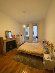 Bonjour, <br />Je loue une chambre privée dans mon appartement T3 de 70m² pour l Lyon, France Location chambre privée Private room in bed and breakfast vacation rental 772899128810443560