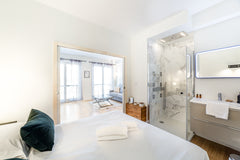 Entièrement rénové en 2021, en plein coeur de Lyon avec une vue à couper le souf  Vue incroyable, emplacement rêvé, parking inclus Entire rental unit vacation rental 578880838013226860