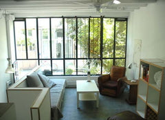 Dans une cours plantée charmante, ce charmant loft offre une totale tranquillité Paris, France "Le Parking", loft Bastille Entire loft vacation rental 9398348