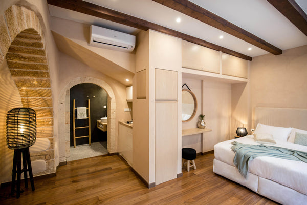 Ground Floor Suite, approx 25sq meters<br /><br /><b>The space</b><br />J&G Suit  J&G Suites- Ground-Floor Suite Room in boutique hotel vacation rental 17415372