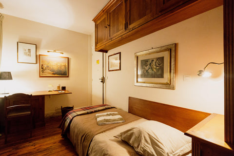 A nice and quiet room in a private and secure mansion situated in the heart of P Paris, France Private Room in a Parisian Mansion Private room in condo vacation rental 11076926