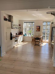 Flot, lys lejlighed midt på Frederiksberg. Få meter fra metro, CBS, Frederiksber Copenhagen, Denmark Lys lejlighed centralt på Frederiksberg Entire condo vacation rental 50417241